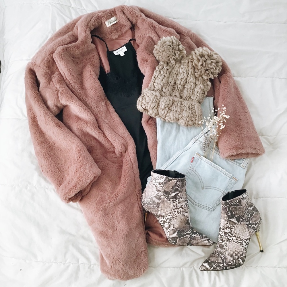 Faux Rabbit Fur Coat in Mauve - Picture 4 of 4